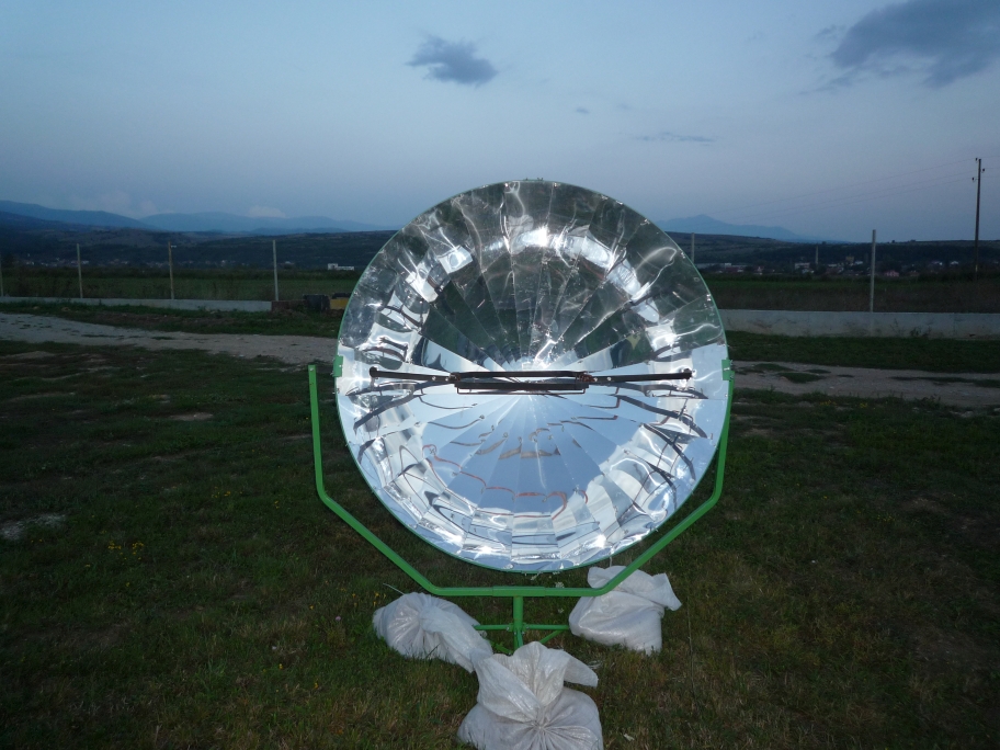 снимка на Fantasies with solar cooker